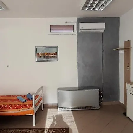 Privatan Smestaj Гостевой дом Knjazevac